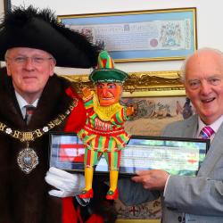 PCR John Styles receiving The freedom of the City from  